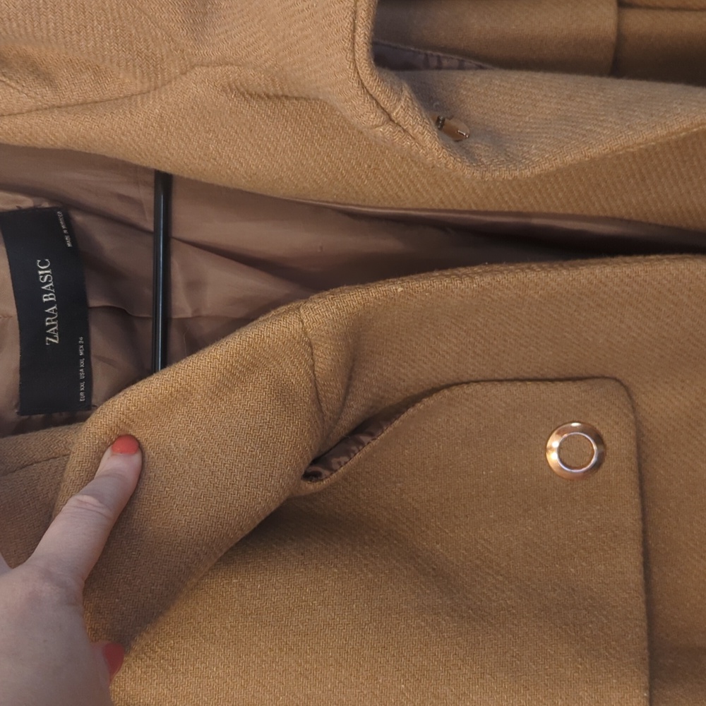 Zara Jacket - Picture 2 of 4